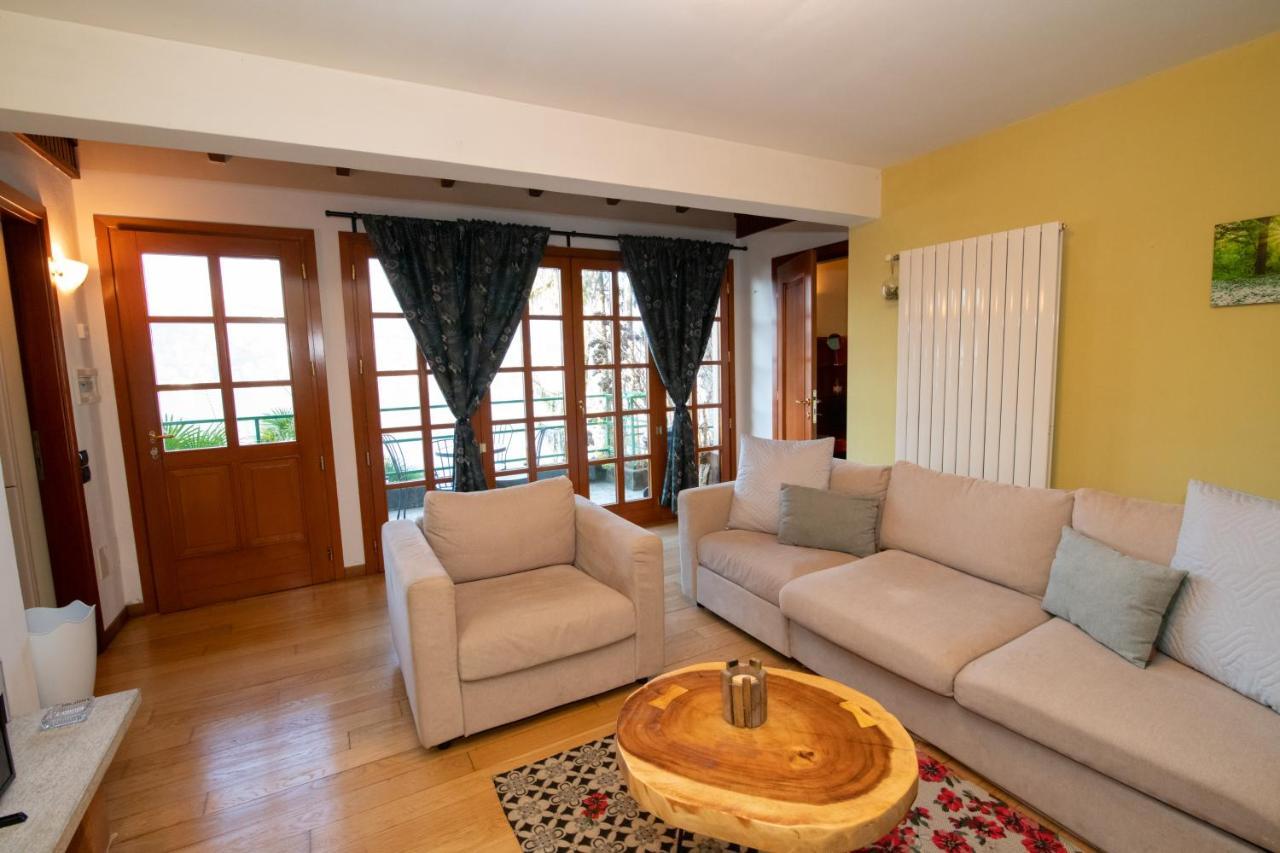 Villa Rina Deluxe And Cottage Porto Ceresio Ngoại thất bức ảnh